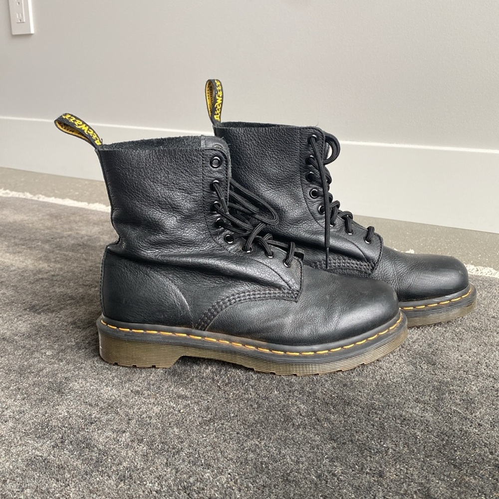Dr. Martens 1460 Pascal Boot Size 9